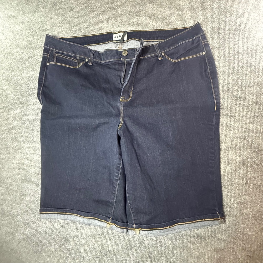 Rebel Wilson x Angels‎ The Cosmic Dark Wash Denim Bermuda Shorts Womens 20W